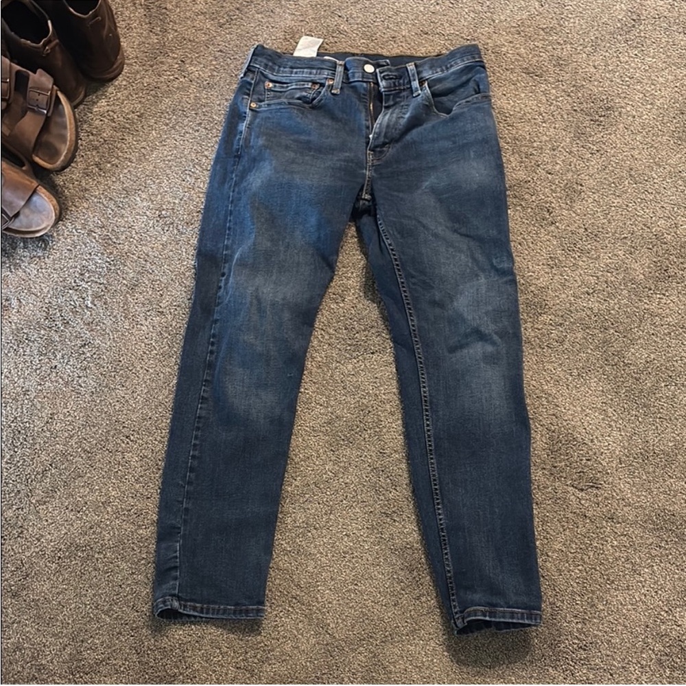 Levi's Men's Straight Leg Jeans in Dark Blue